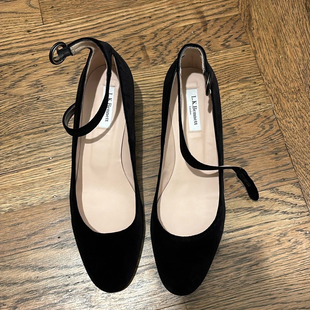 L K Bennett London velvet shoes with strap.  Chunky heel 1.5" Size 41